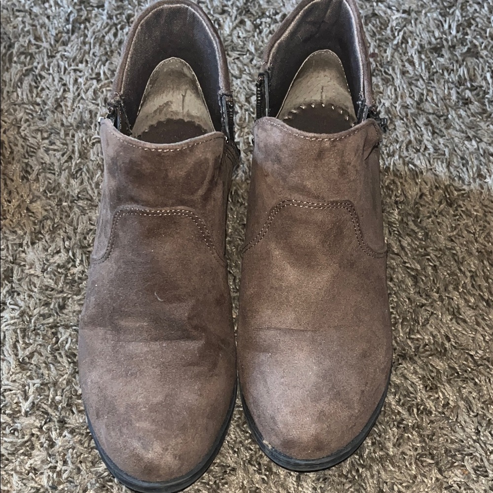 Sun + Stone Womens Brown Suede Shoes